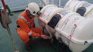 LIFEBOATS/ LIFERAFTS ANNUAL INSECPTION FOR BITUMEN VESSEL AT NHA BE TERMINAL - VIETNAM
