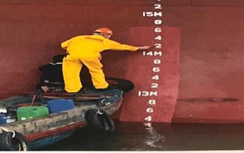 SIDE SHEEL DRAFT CLEANING/ GRINDING/ COATING/ PAITING FOR CONTAINER VESSEL IN CAI MEP PORT - VIETNAM