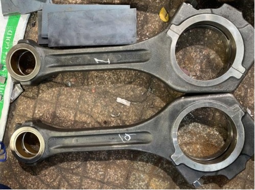 AUXILIARY ENGINE CONNECTING RODS RECONDITIONING FOR THE VESSEL AT DUNG QUAT PORT - VIETNAM
